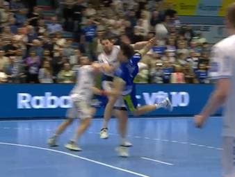 Die Highlights der Partie VfL Gummersbach - TBV Lemgo Lippe aus der Handball-Bundesliga im Video. 