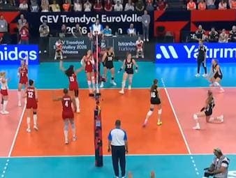 Die deutschen Frauen verlieren bei der Volleyball-EM das Spiel um Platz 5: Gegen die Türkei muss man sich mit 1-3 geschlagen geben. 