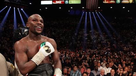 BOX-WBC-WBA-WELTERWEIGHT-MAYWEATHER-MAIDANA