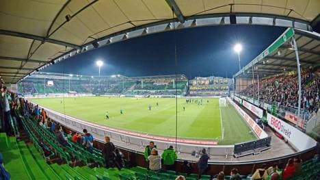 Greuther Fuerth v Arminia Bielefeld  - 2. Bundesliga