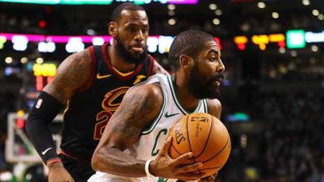 Cleveland Cavaliers v Boston Celtics