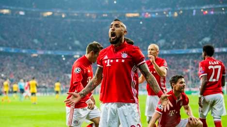 Arturo Vidal bejubelt FC Bayern-Treffer
