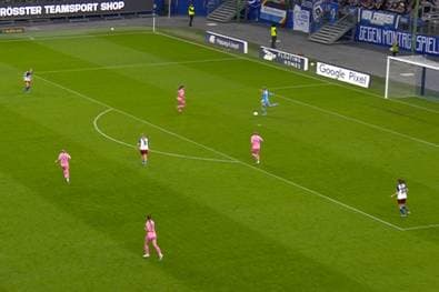 Heftiger Bock leitet HSV-Pleite ein