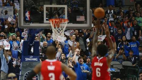 DeAndre Jordan (r.) traf im vergangenen Jahr 43 Prozent seiner Freiwürfe