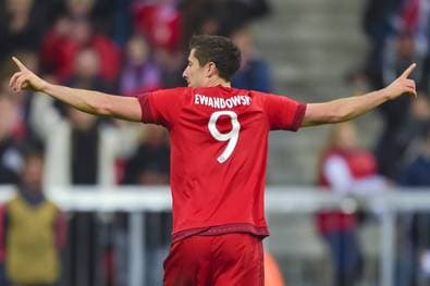 Lewandowski auf Legenden-Kurs