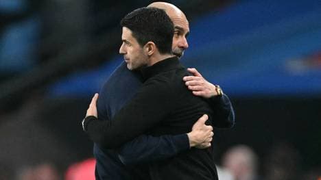 Pep Guardiola (l.) und Mikel Arteta