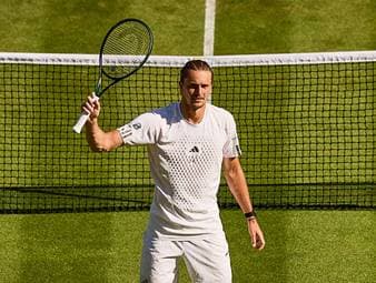 Alexander Zverev hat am vierten Tag in Wimbledon seine Aufgabe souverän gelöst. Jubel gab es auch bei Jan-Lennard Struff. Die Titelverteidigerin gab sich derweil keine Blöße. 