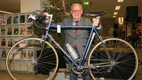 Radsport-Legende "Täve" Schur stürzte vom Dach eines Schuppens - eine Not-OP rettete ihm das Leben