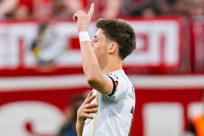 Plötzlich sucht er wieder seinen Platz