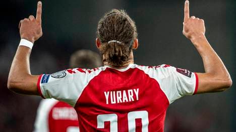Yussuf Yurary Poulsen bejubelt einen Treffer für Dänemark