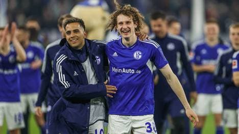 Alex Král (r.) wechselt nach Berlin