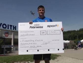 Mit 15 Weissen Westen konnte sich Kevin Müller den 1. Platz des Rankings in der 2. Bundesliga sichern. Mit seinen Top-Leistungen verhalf er dem 1. FC Heidenheim zum sensationellen Aufstieg und stand dabei jede Minute für seinen Verein auf dem Platz. 