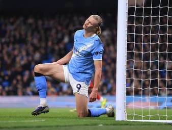 Im Achtelfinale der Champions League stehen sechs Premier-League-Klubs. Doch kein Team konnte sein Hinspiel gewinnen. FC Chelsea und Tottenham kommen sogar deutlich unter die Räder. Da stellt sich die Frage, ob die Premier League wirklich die beste Liga der Welt ist. 