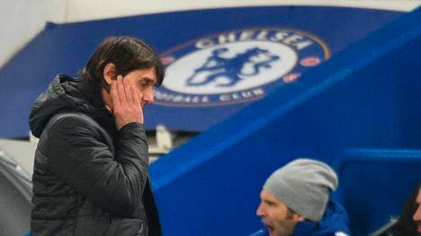 Antonio Conte und dem FC Chelsea droht eine Transfer-Sperre
