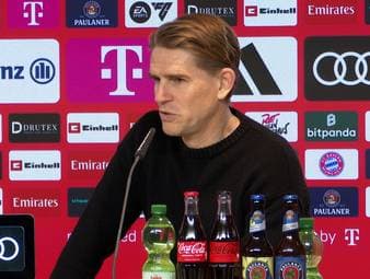 FCB-Trainer Vincent Kompany und Sportdirektor Christoph Freund sprechen über die schwierige Situation von Sacha Boey. 