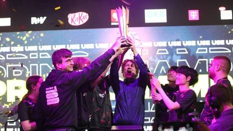 In einem über die volle Distanz gehenden Finale bewiesen die Unicorns of Love Nervenstärke und bezwangen SK Gaming Prime mit 3:2 für die Split-Meisterschaft