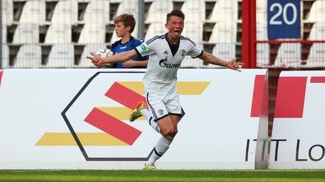 Schalke 04 macht Fabian Reese zum Profi