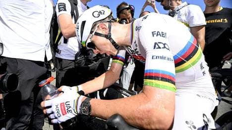 Tadej Pogacar bangt um einen wichtigen Helfer