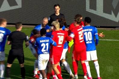 Prügel-Eklat: Für diese Aktion gibt es acht Spiele Sperre