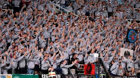 Eintracht Frankfurt war mit zahlreichen Anhängern in Zypern vorhanden