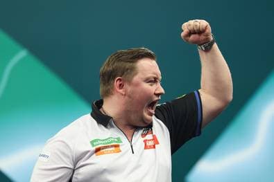 Um 00:09 steht auch Schindlers Gegner fest