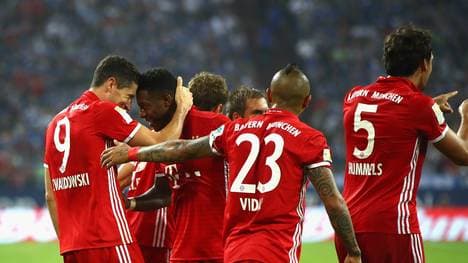 FC Schalke 04 v Bayern Muenchen - Bundesliga