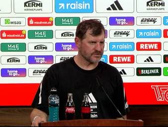 Union Berlins Manager Horst Heldt befürchtete in einer Medienrunde, dass sein Verein als nächster Gegner des FC Bayern unter dem Schiri-Ärger des Rekordmeisters leiden könnte. Trainer Steffen Baumgart widerspricht.