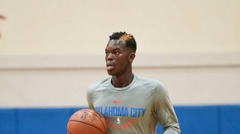 Dennis Schröder muss mit OKC zum NBA-Auftakt gegen die Warriors ran