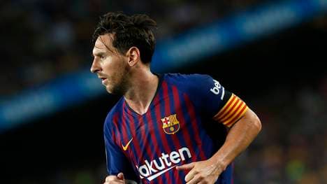 Lionel Messi wird ab der kommenden Saison wohl ein verändertes Logo auf der Brust tragen
