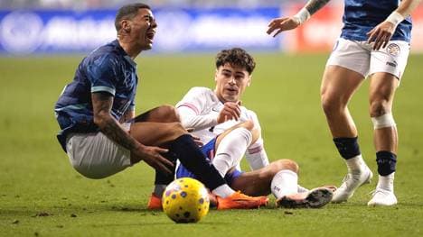 Giovanni Reyna trifft, später wird es chaotisch