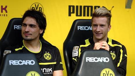 Mats Hummels (l.) und Marco Reus müssen gegen 1899 Hoffenheim zuschauen