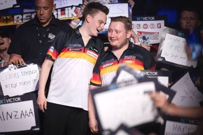 Deutsches Darts-Duo startet mit Gala