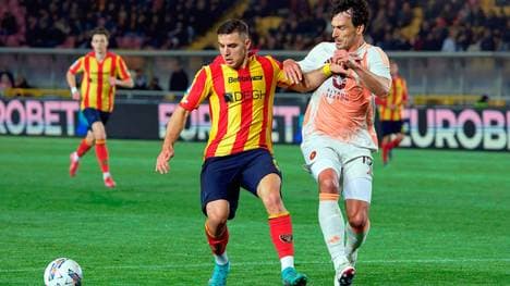 Mats Hummels (r.) im Laufduell