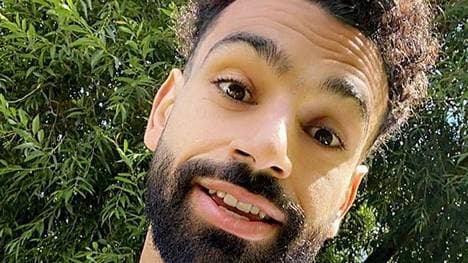Mohamed Salah präsentiert seinen neuen Look