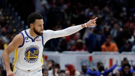Steph Curry und die Golden State Warriors drehen die Partie gegen die Memphis Grizzlies