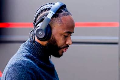 Sterling offenbar nach Drogenfahrt festgenommen