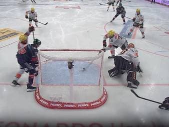 Die Eisbären Berlin fahren den 2. Sieg nach der Länderspielpause ein und erhalten dabei tüchtige Mithilfe der Löwen Frankfurt.