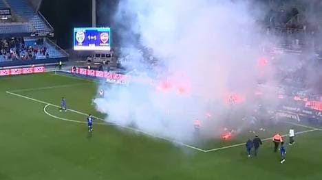 Bei Troyes kam es zu einem massiven Pyro-Eklat