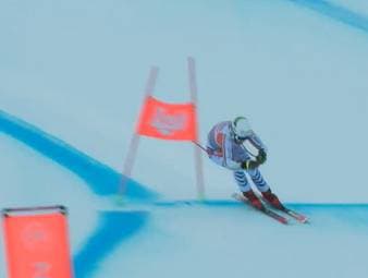 Die internationalen Deutschen Meisterschaften im Ski Alpin finden in der Axamer Lizum in Österreich statt. Beim Super G kommt es gleich zu zwei Überraschungen.