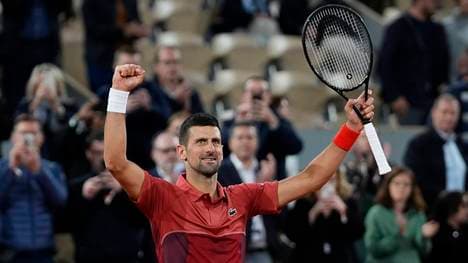 Novak Djokovic verfolgt bei den French Open seinen Rivalen