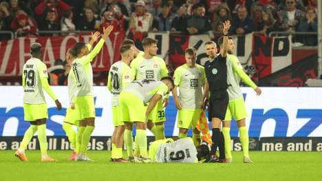 Lauterns Ache war gegen Fortuna Düsseldorf von einer Flasche getroffen worden