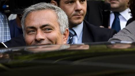 Jose Mourinho bereitet sich mit Musik einer Girlgroup auf das Training vor