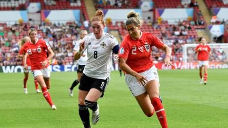 Marina Georgieva (r.) wechselt zu Paris St. Germain