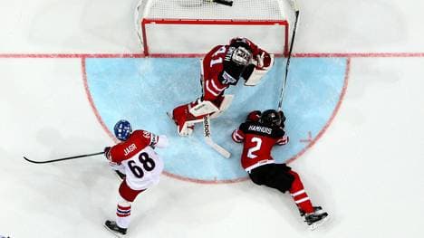 Jaromir Jagr (mit der Nummer) beim Vorrundenspiel gegen Kanada Canada v Czech Republic - 2015 IIHF Ice Hockey World Championship