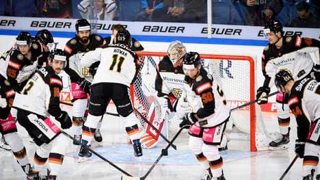Die deutsche Eishockey-Nationalmannschaft greift bei Olympia an
