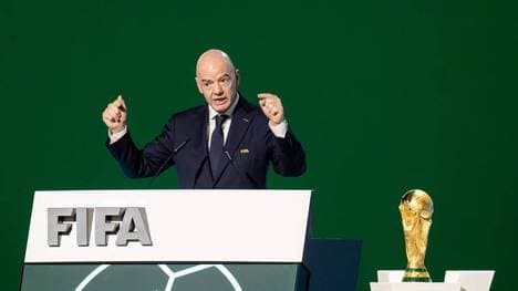Infantino kündigte auf einem Kongress seine Kandidatur an