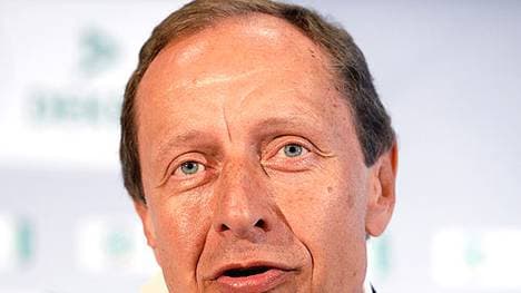 Hellmut Krug pfiff von 1986 bis 2003 in der Bundesliga