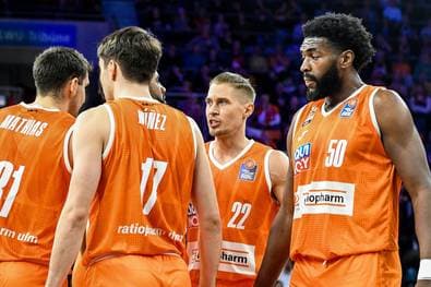 Ulm startet mit Zittersieg