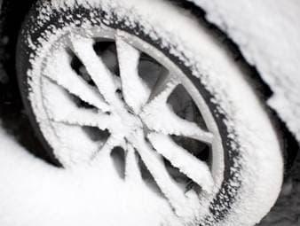 Welche Auto-Ausrüstung im Winter Pflicht ist