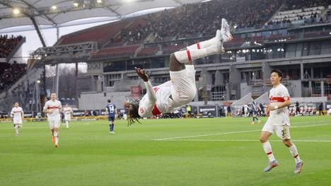 Tanguy Coulibaly bejubelt sein Tor für den VfB Stuttgart gegen den 1. FC Köln